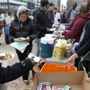 homeless-food-distribution
